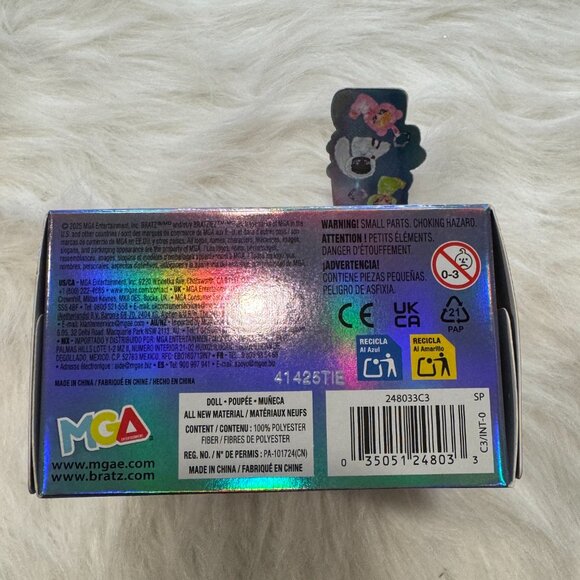 Bratz Bratziez Iconz Seriez Plush Keychain Blind Box - Picture 5 of 7